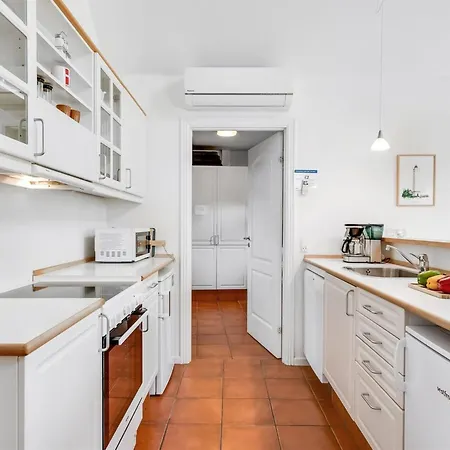 Bratko - 800m From The Sea By Interhome *
